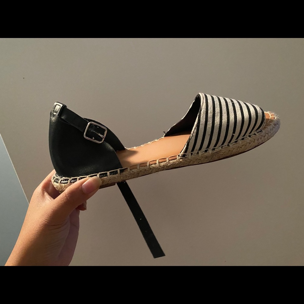 Open toe sandals